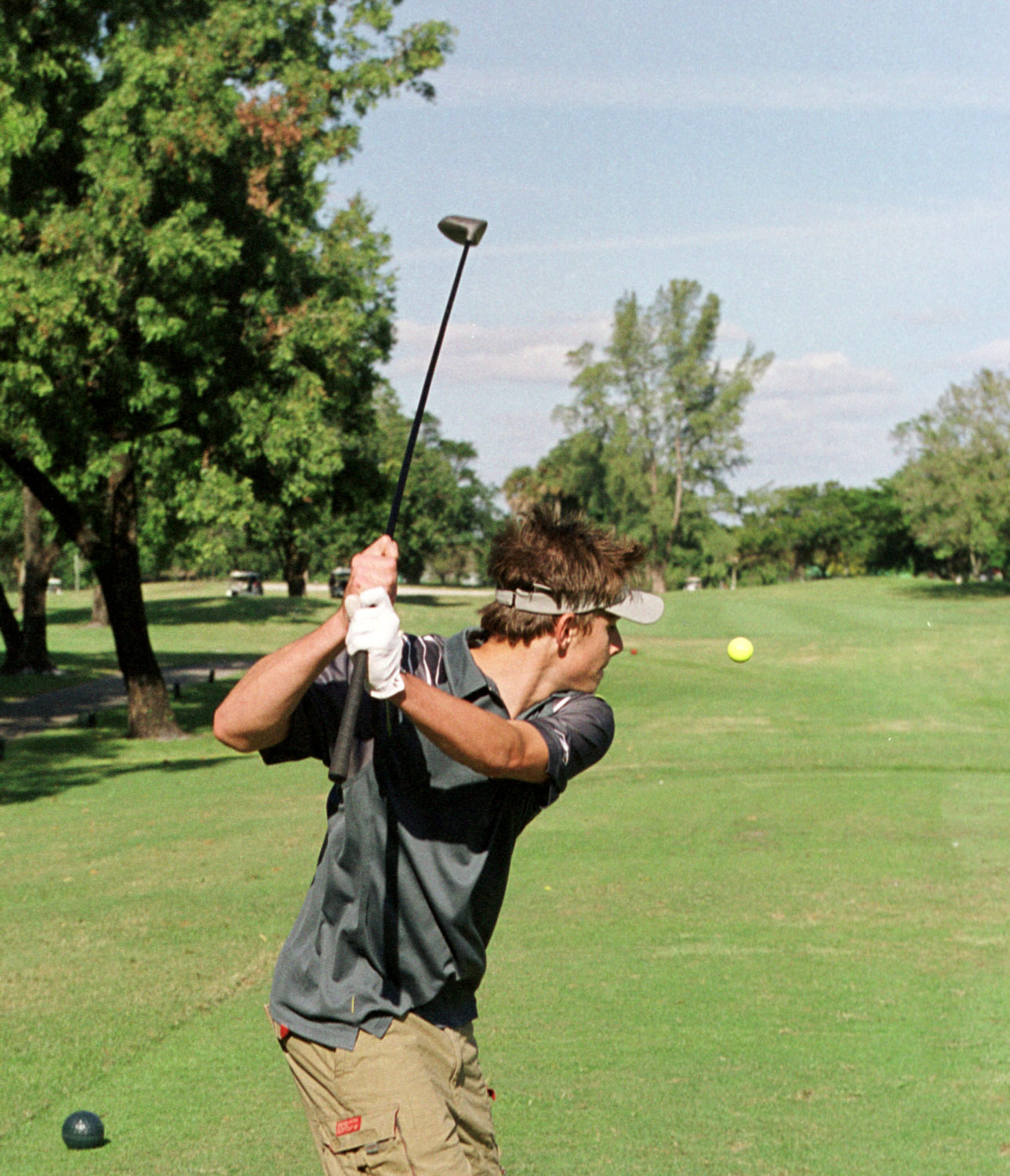 Store requires golfers hit 200-yard drives in order to purchase